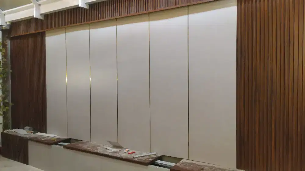 Plafon pvc wallpanel dan cat dinding,