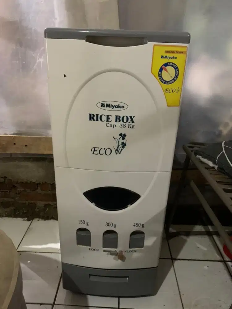 Rice Box ( Tempat Beras )
