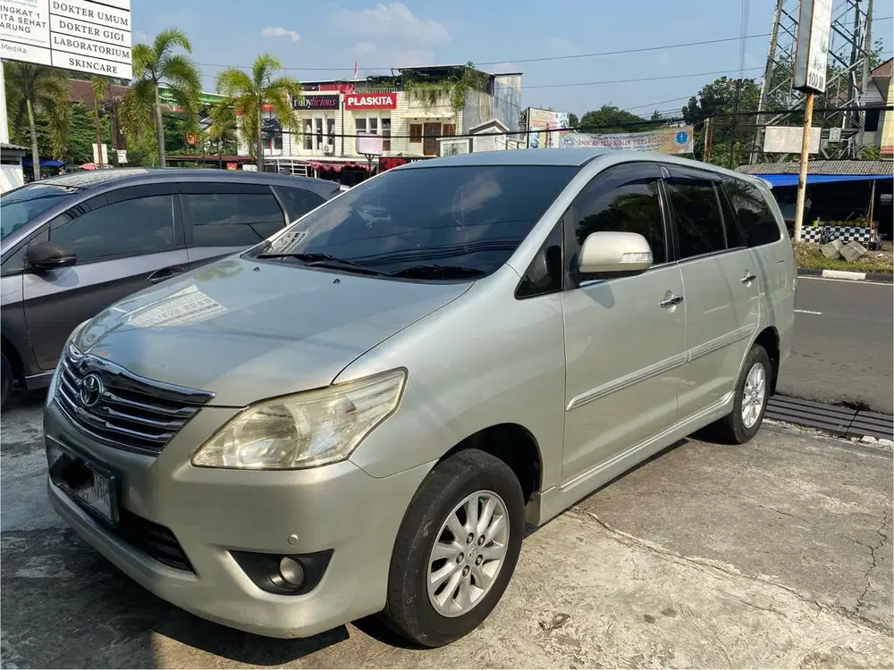 Toyota Kijang Innova 2013 Bensin