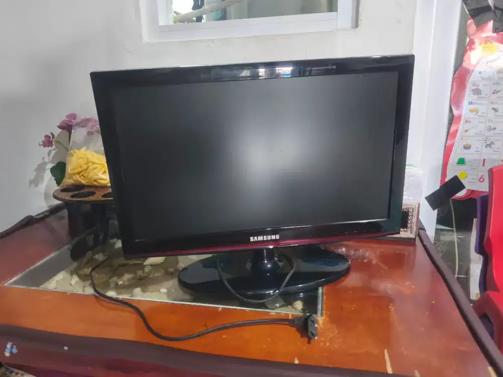 JUAL CEPAT TV SAMSUNG 22 inch