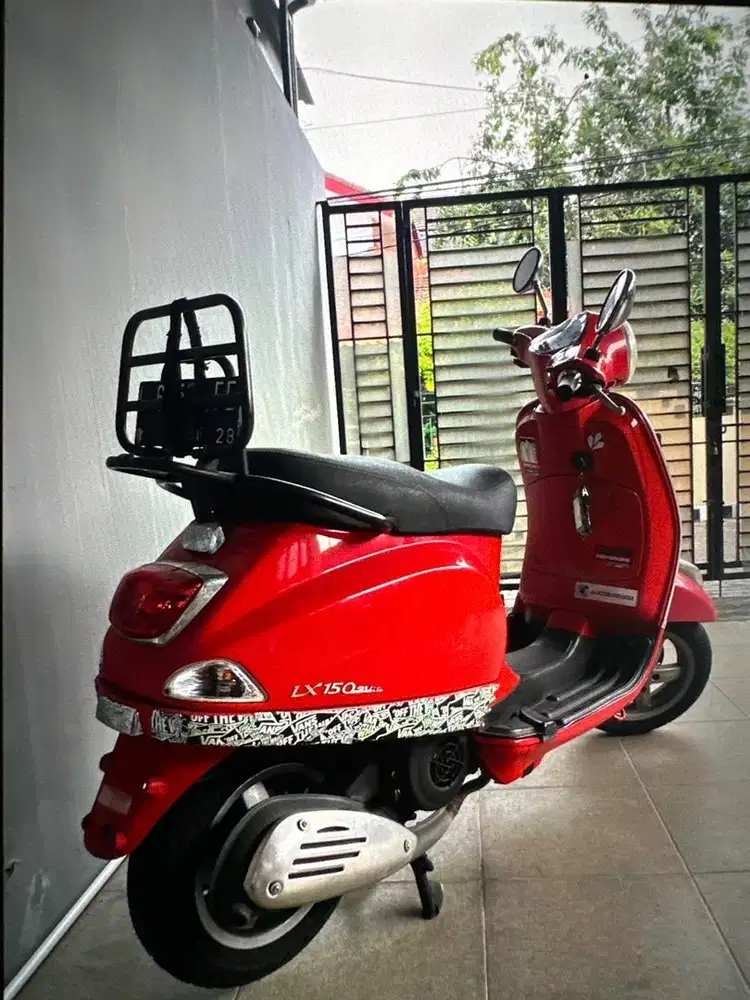 Vespa LX 150 Low KM tangan pertama