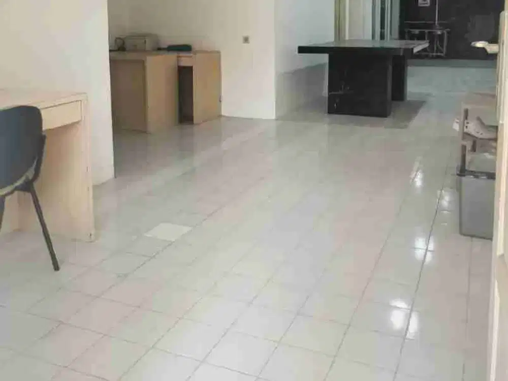 DISEWAKAN RUMAH RAPIH SIAP HUNI BARU SELESAI DI RENOVASI. DURI KOSAMBI, CENGKARENG JAKARTA BARAT