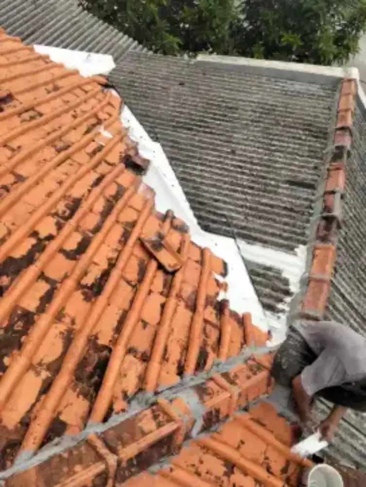 tuKang perBaiKan aTap bocOr RanGka baJa rinGan terPasAng reNovAsi