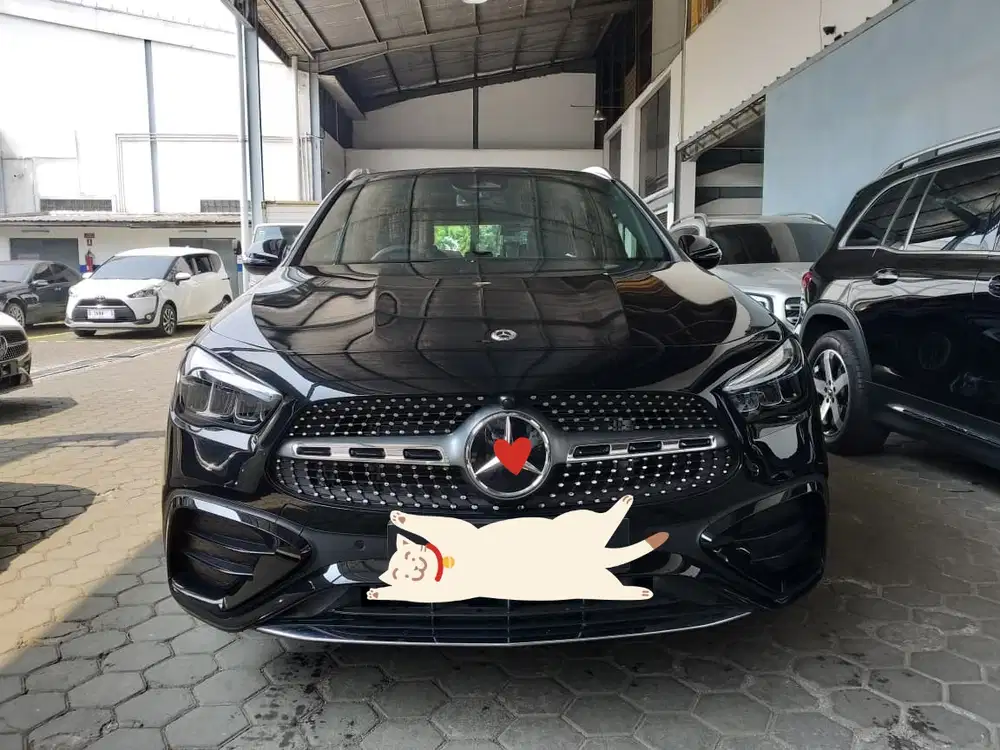 Mercedes-Benz GLA200 2024 Bensin