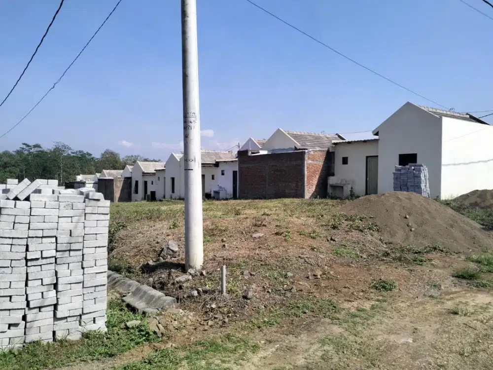 Rumah Inden Bangun dekat Exit Tol Madyopuro