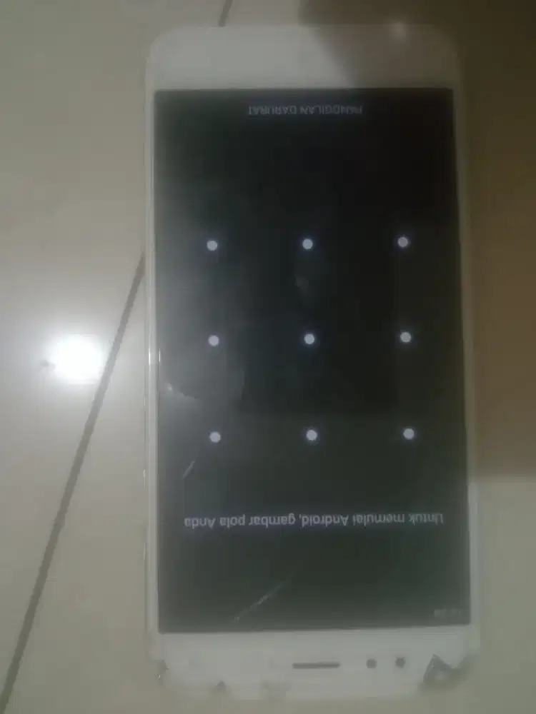 Jual butuh mi a1 ram 4 ,minus lupa pola