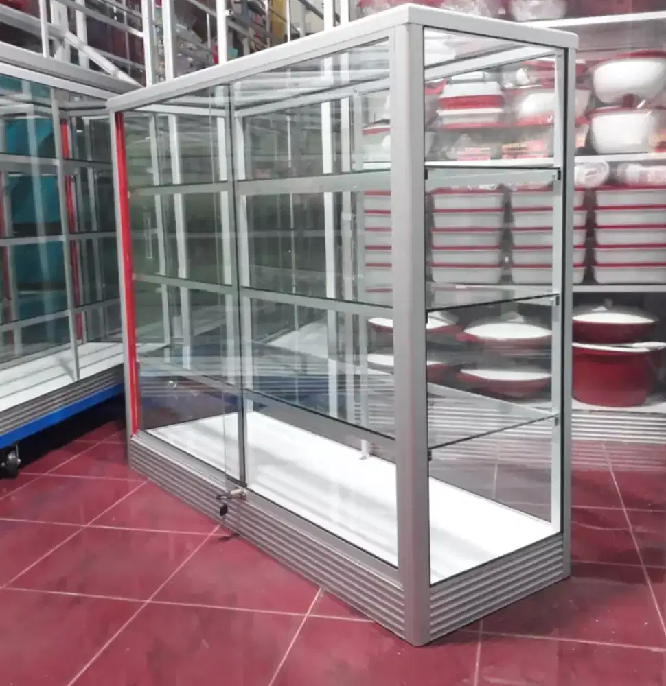 Etalase Kaca Serbaguna Dengan Pintu Geser Panjang 1,2 Meter