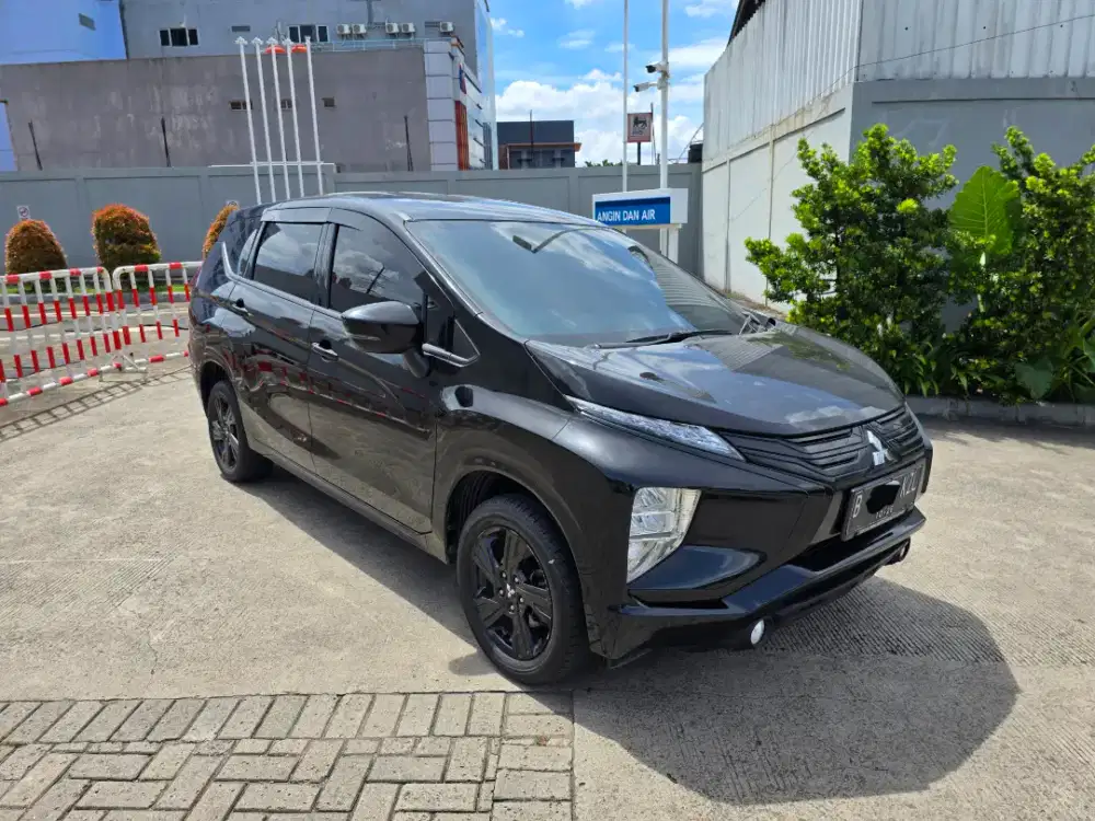 Xpander Rockford 2021 Black Edition Km 58rb Istimewa Limited dijamin