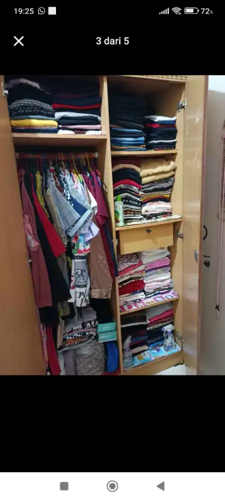 Lemari pakaian 2 pintu