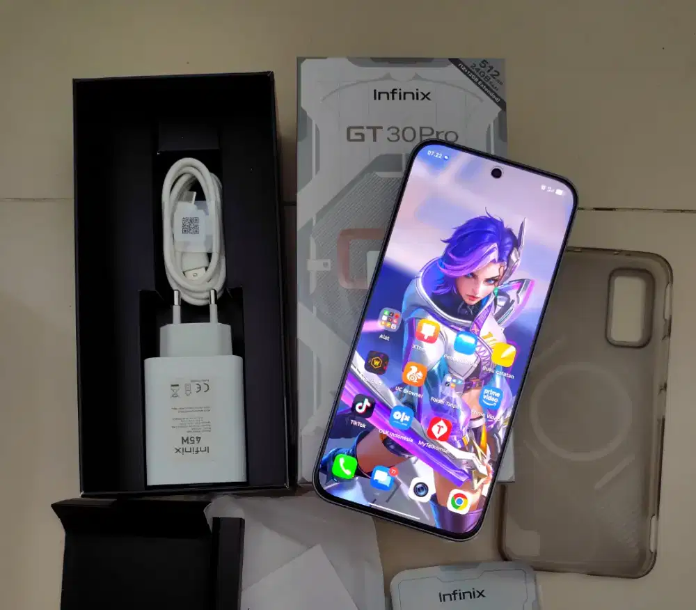 Infinix GT 30 pro 12/512 minus