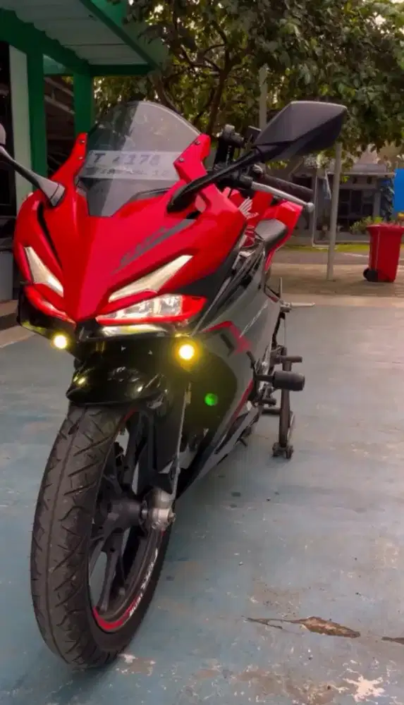 Di jual CBR 150R TAHUN 2022