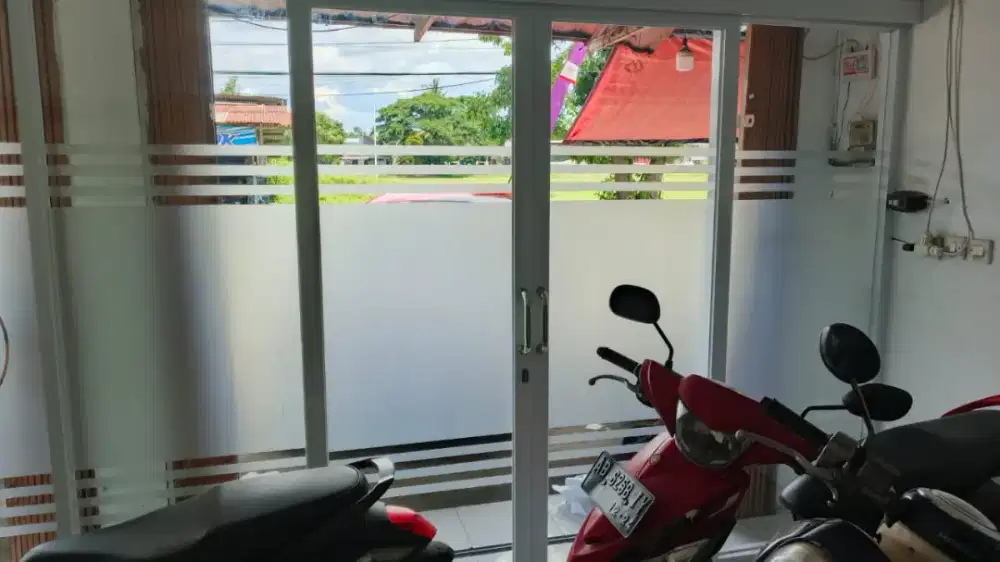 Stiker sandblast garis sticker buram ice penanda lobby pintu kantor