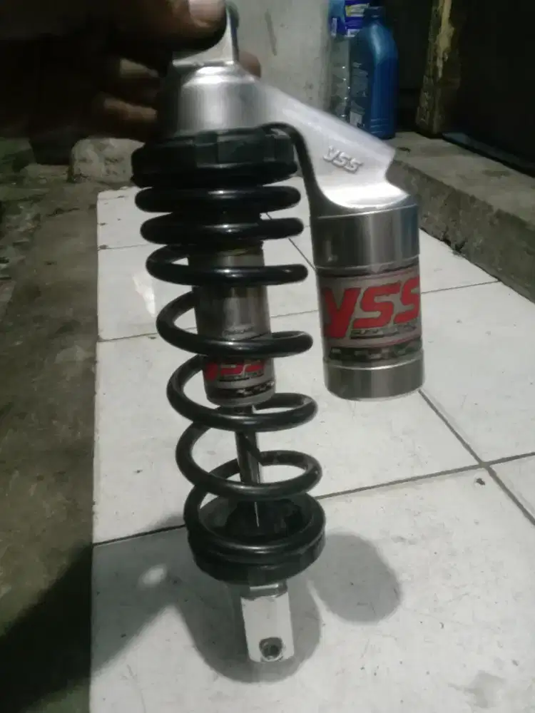 Jual shockbreaker YSS masih lumayan layak pakai