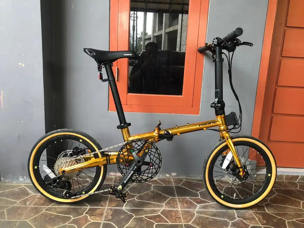 Sepeda lipat pacific