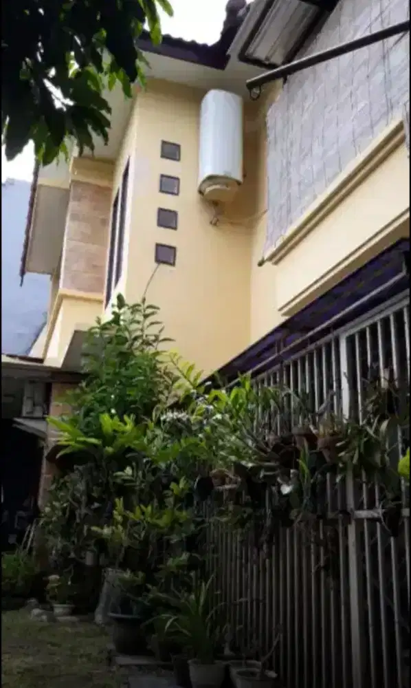 Rumah Kantor Griya Shanta Kota Malang