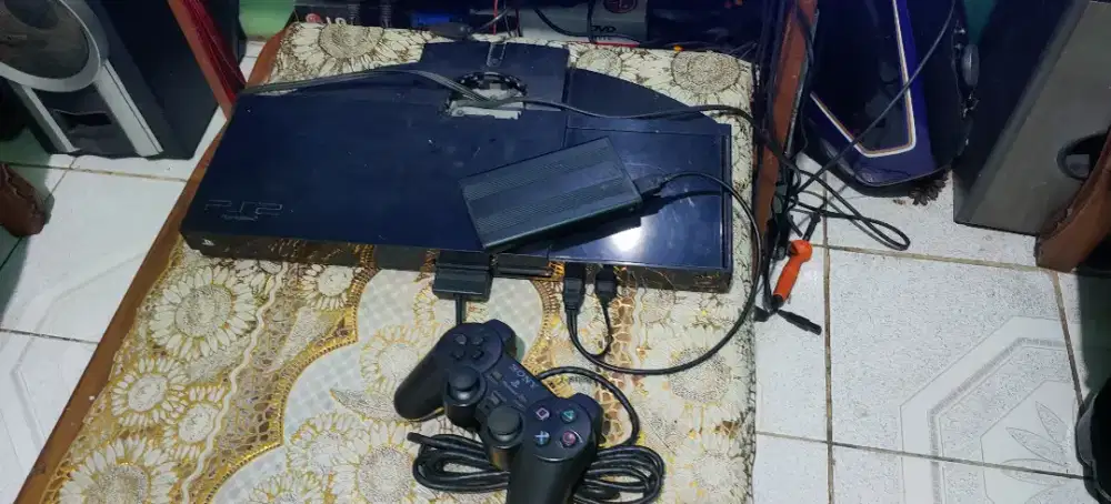 PS 2 Sony bravia atau PX 300 sdh hardisk kondisi normal nominus