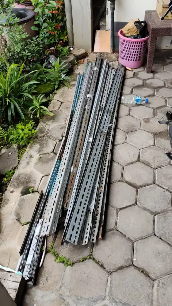 Rak Besi Siku L Tebal