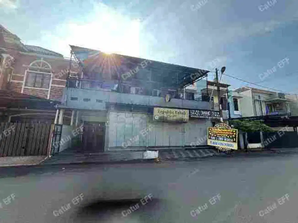 rumah strategis jalan boulevard grand galaxy