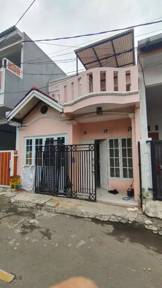 SEWAKAN RUMAH 3 KAMAR 2 LANTAI ANTI BANJIR PURI CENDANA