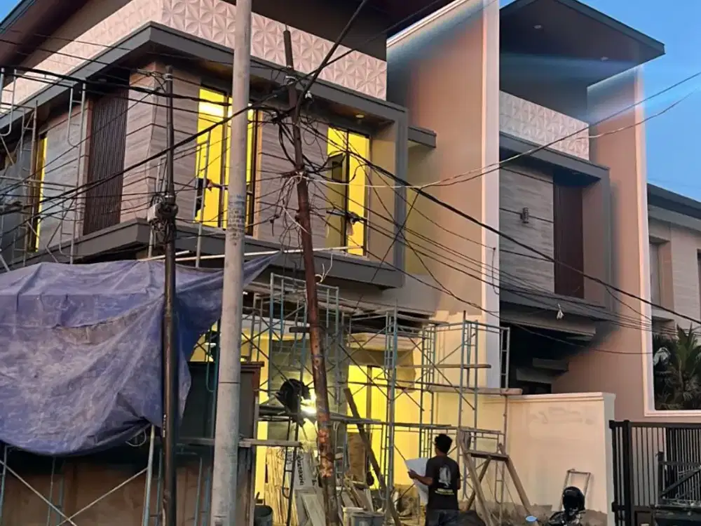 JUAL RUMAH MANYAR JALAN UTAMA dkt Klampis,kertajaya