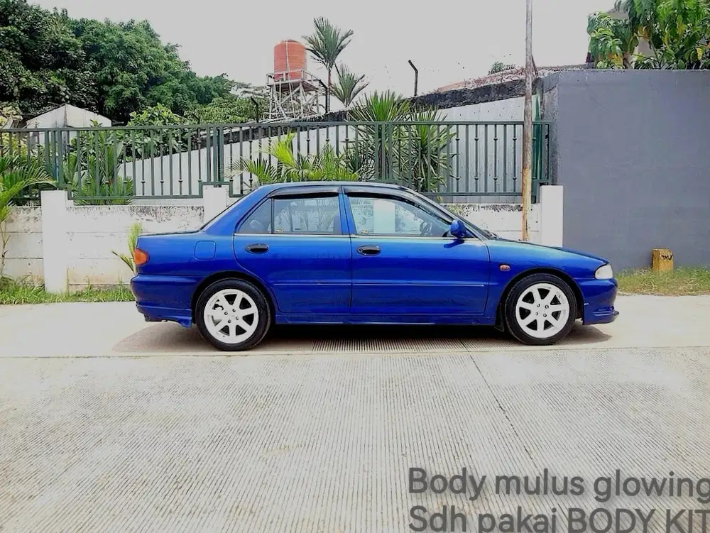 Mitsubishi Lancer 1993 Bensin