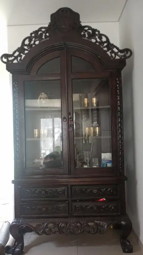 Jual lemari kayu jati kaca
