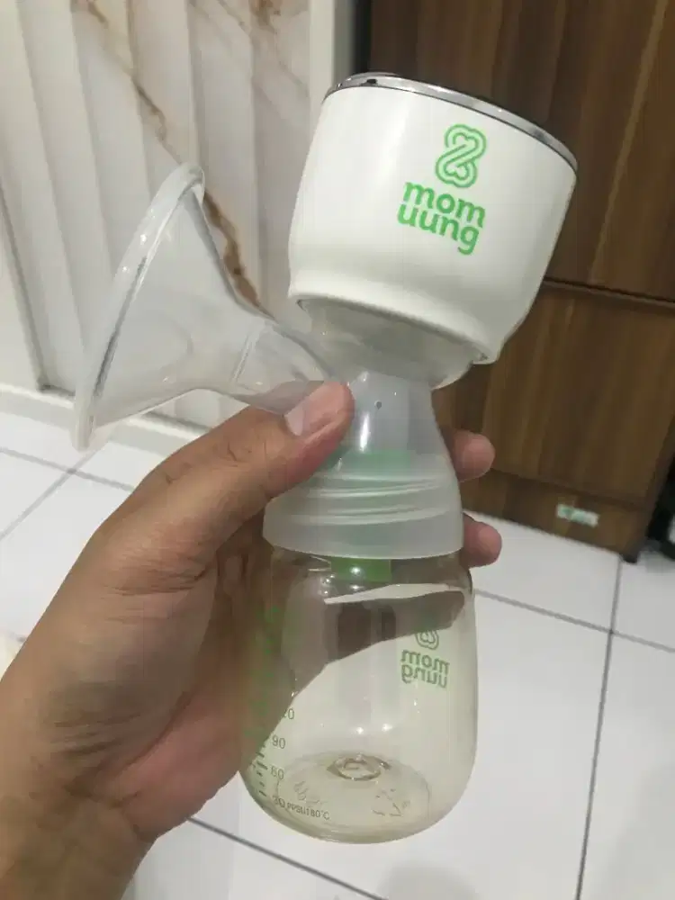 Pompa Asi Mom Uung