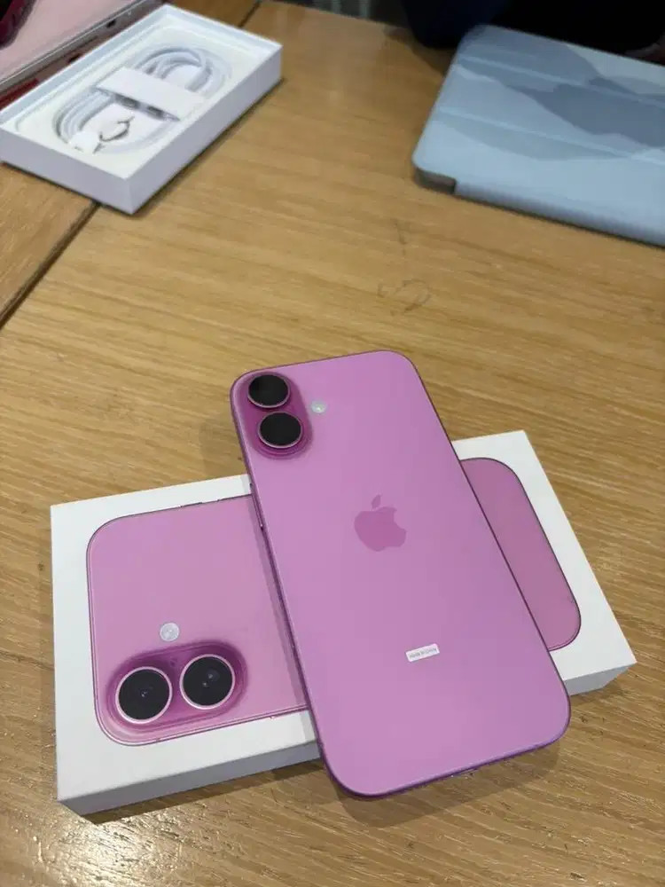 IPHONE 16 URBAN REPUBLIC SENAYAN CITY