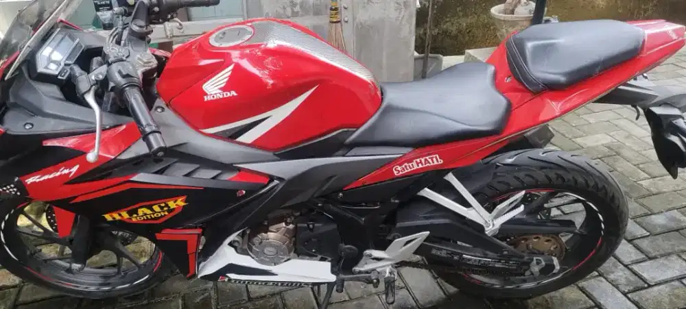Jual cbr 150R cepet jarang di pake