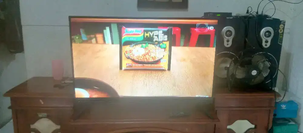 TV LED SHARP AQUOS 40 IN