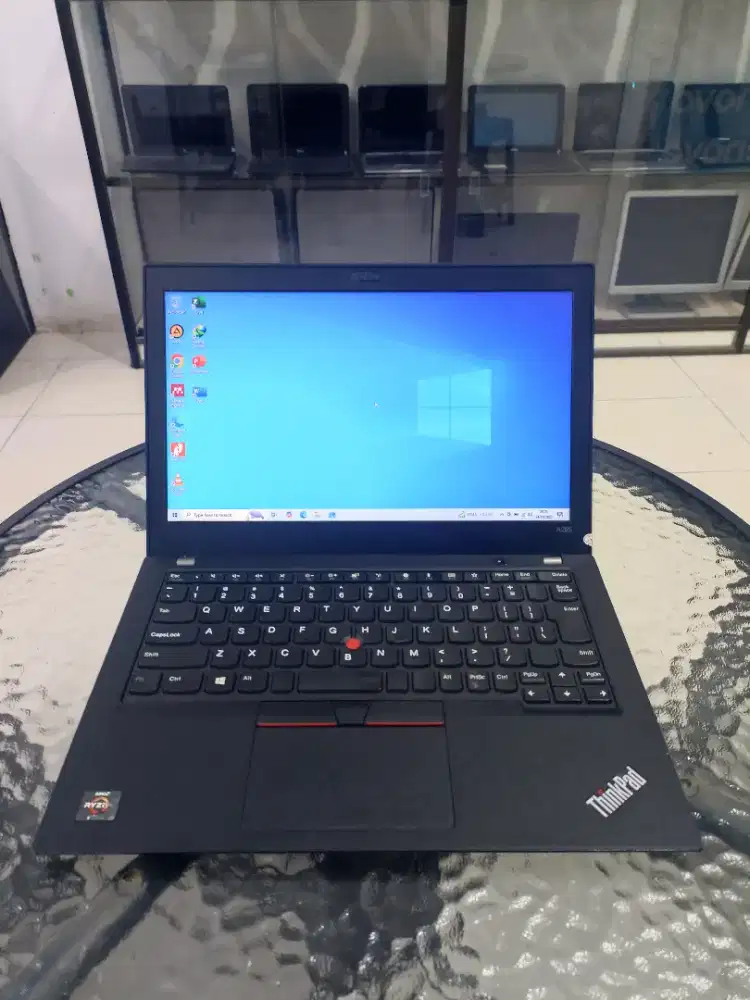 Lenovo Thinkpad A285