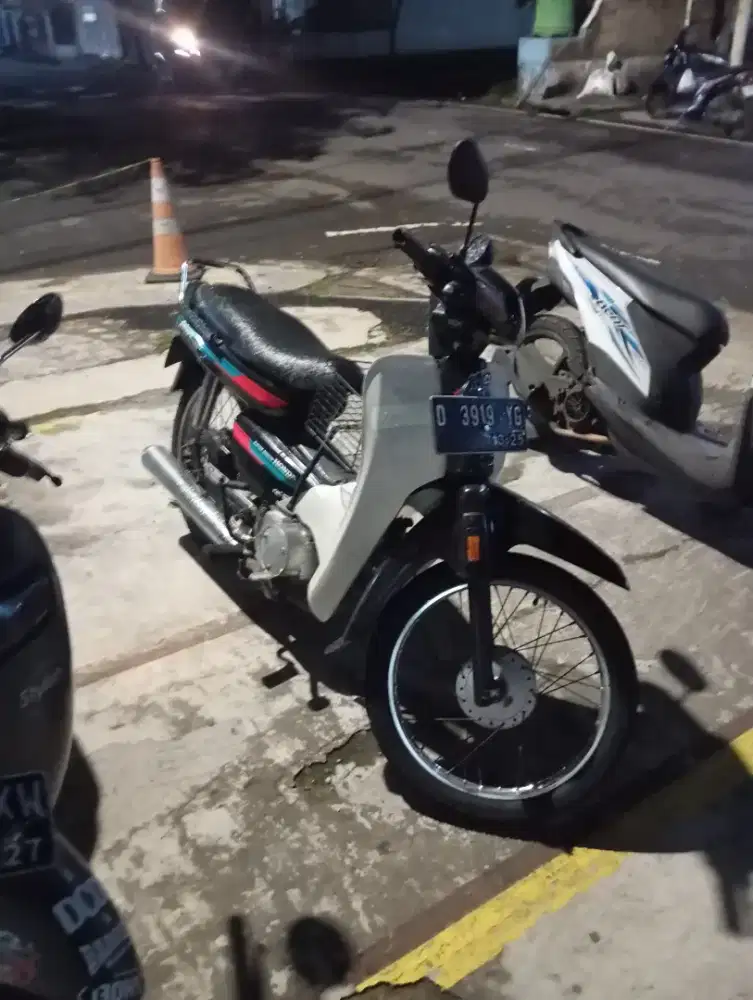 Honda Astrea Legenda 2002