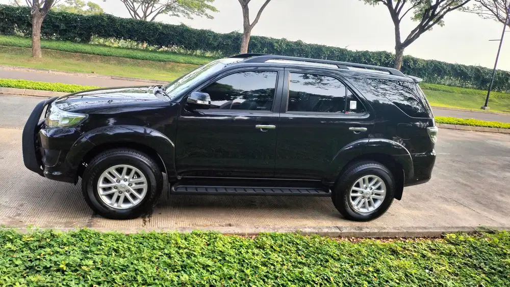 Toyota Fortuner 2011 Diesel