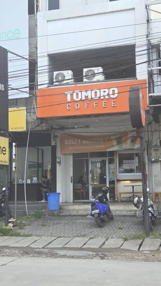 Ruko Jual Cepat Ruko 3 lantai Lokasi Strategis di Karawaci Tangerang