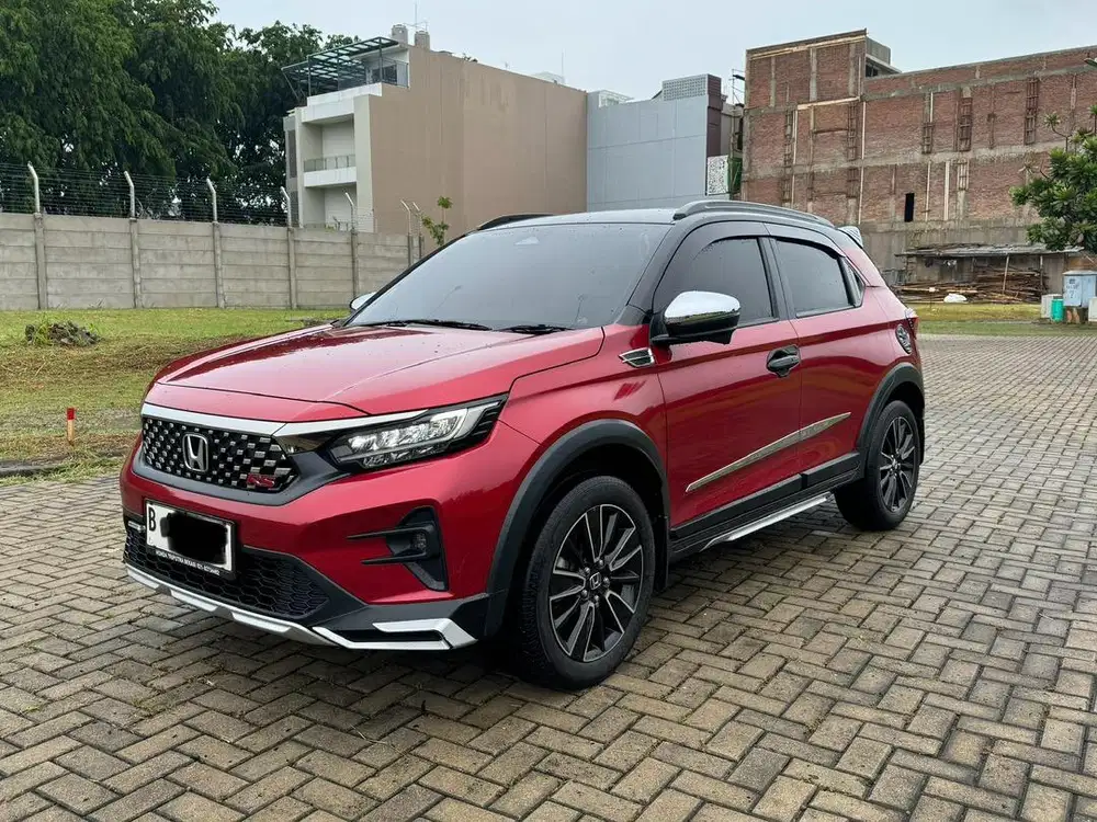 Honda WRV RS sensing 2023 twotone full original CASH tangan pertama