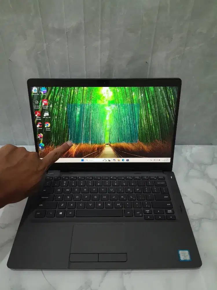 DELL 5300 2in1 Touchscreen,Core i7 8650U, Ram 8GB, NVME 256GB,flip 360