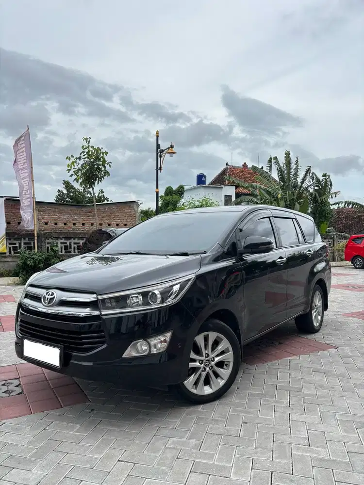 Toyota Kijang Innova Reborn 2.4 V A/T Diesel