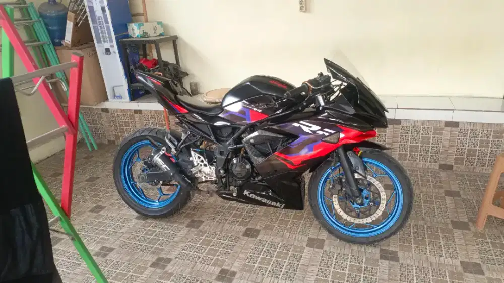 Jual Santai ,, Cek lsg Pajak Off bulan 5 lengkap surat BPKB STNK