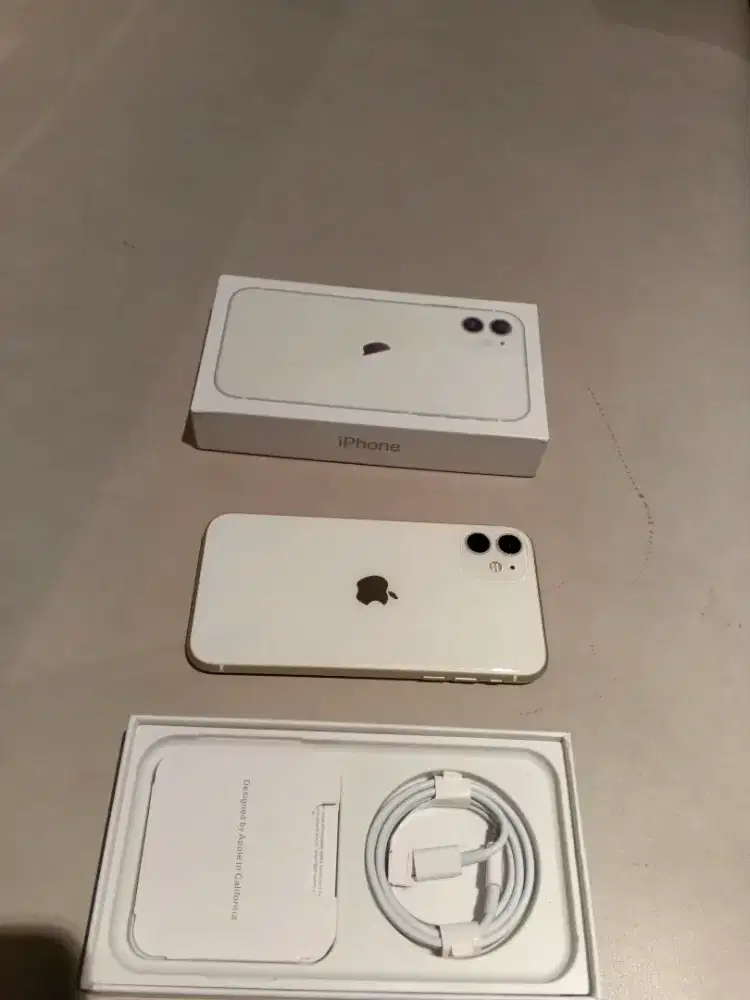 iphone 11 128gb meski maaih baru