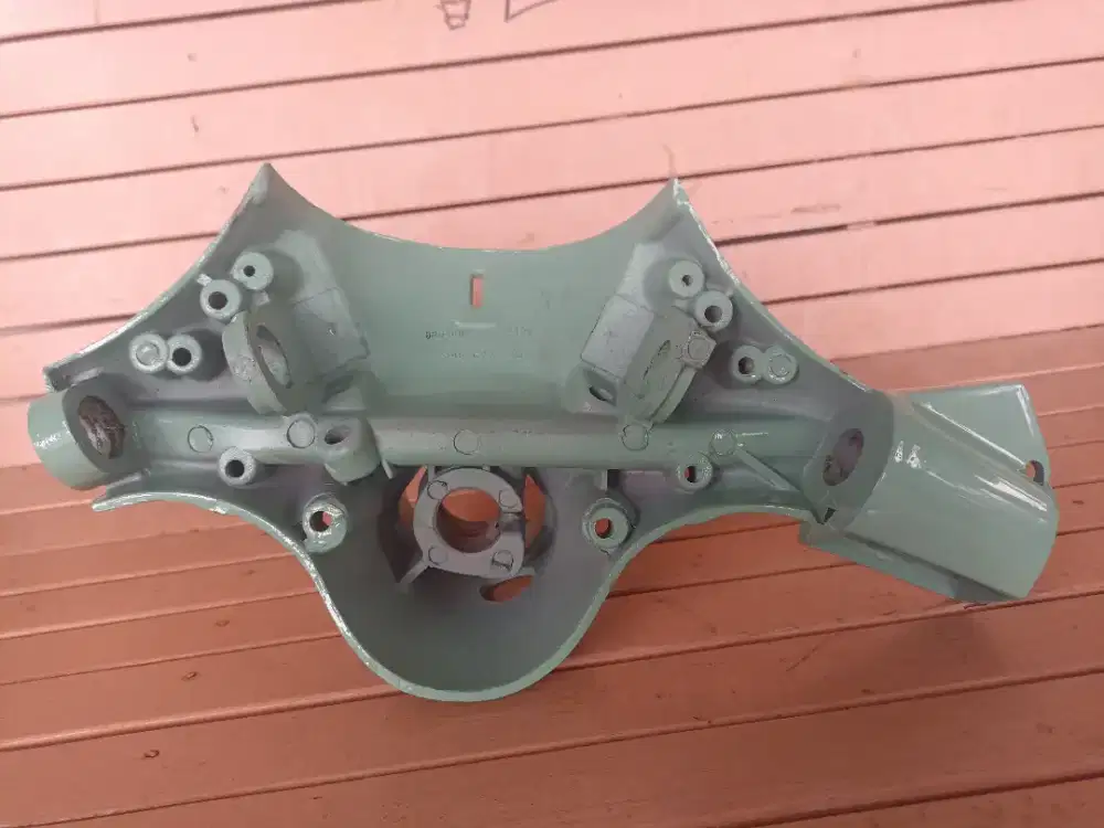 Stang bawah bulat vespa PX euro