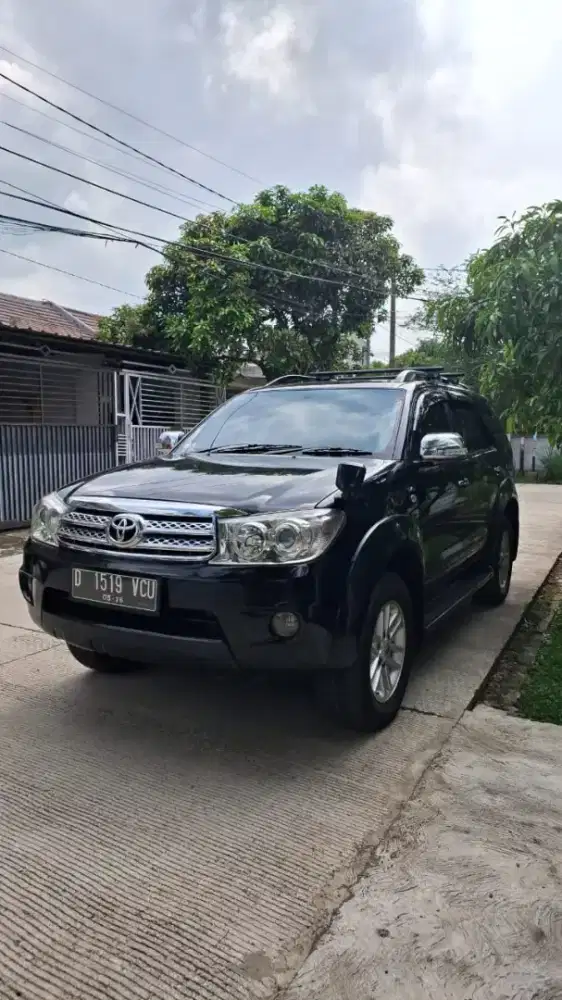 Toyota Fortuner 2011 Diesel