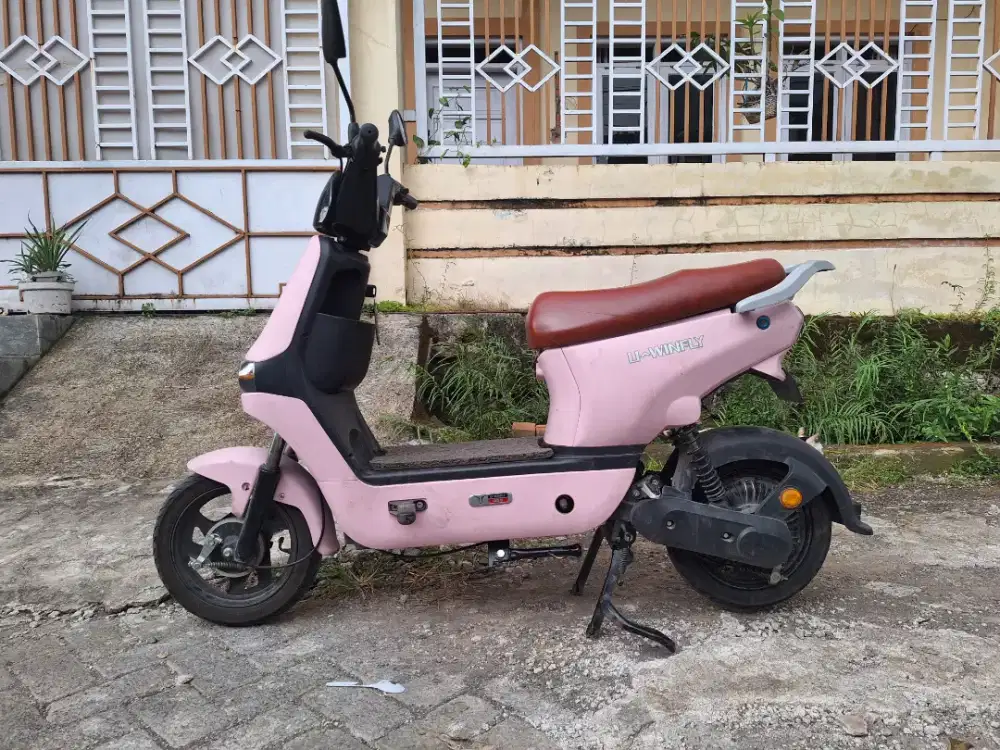 Sepeda listrik uwinfly normal