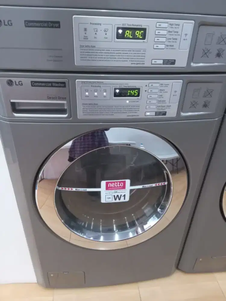 Loker laundry sentraland