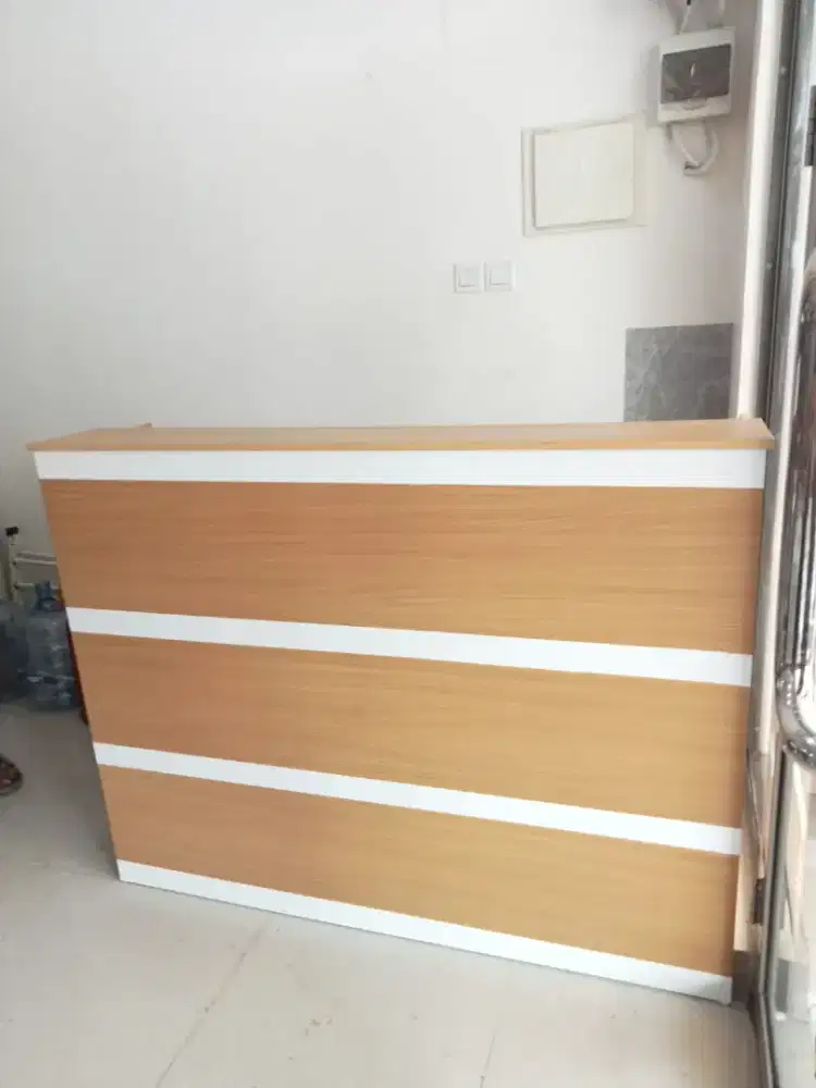 Meja kasir L meja toko meja resepsionis p150
