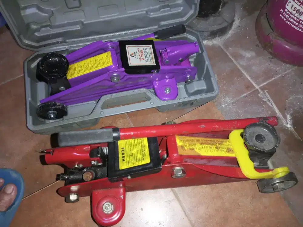 Dongkrak buaya 2 ton beli 1 dapat 2