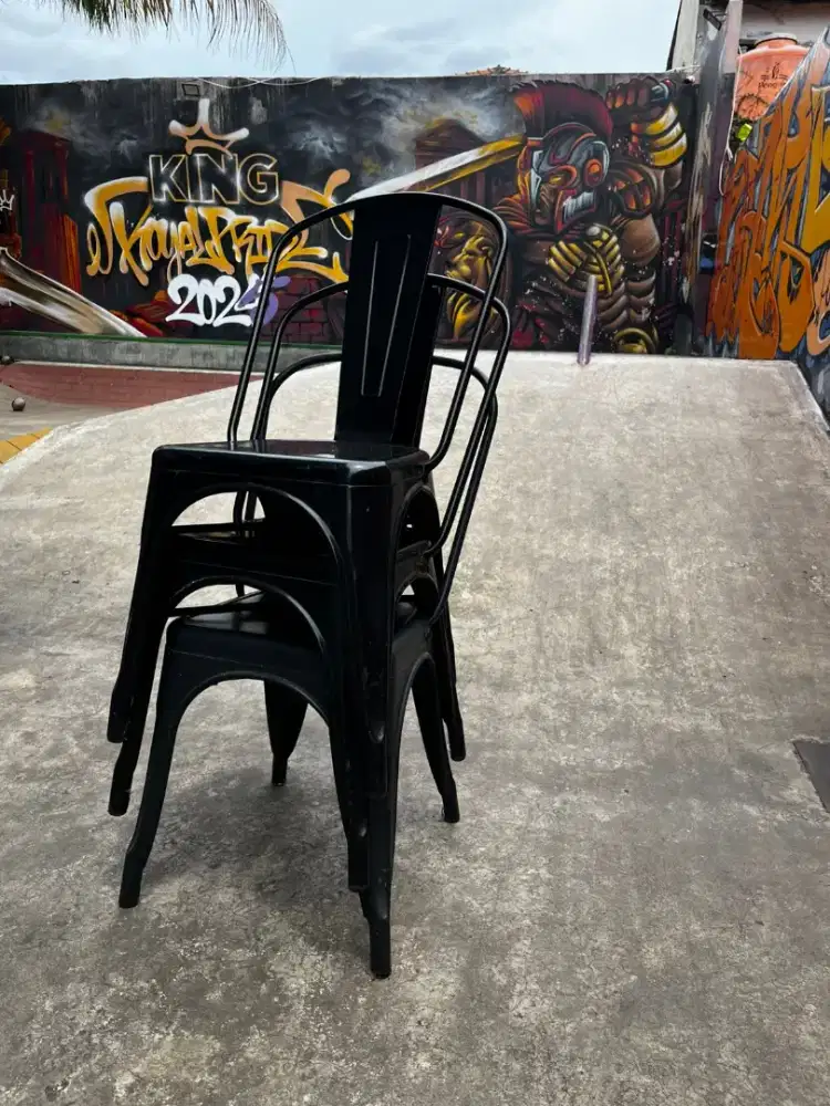 Kursi Cafe Hitam besi model highline - borongan 1234000