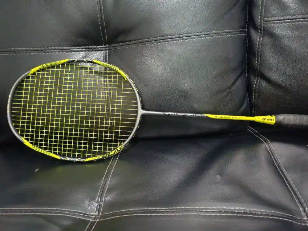 Raket Yonex arcsaber 7 play