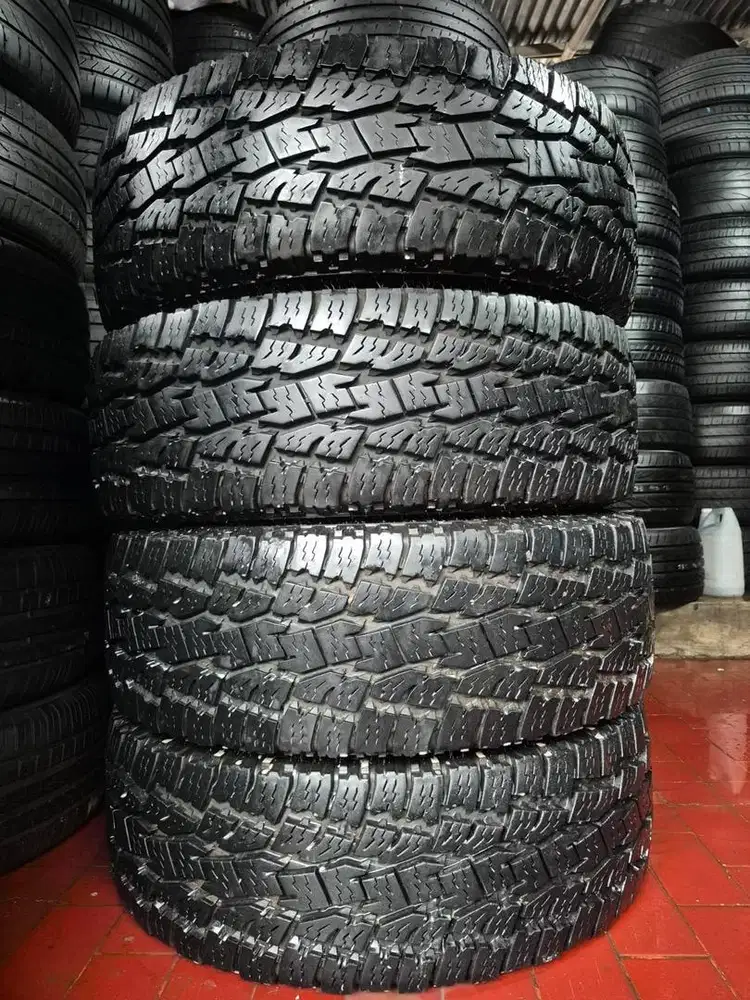 Ban copotan landcuser Toyo open contry AT 285/75 R16 90% 2022..4pcs