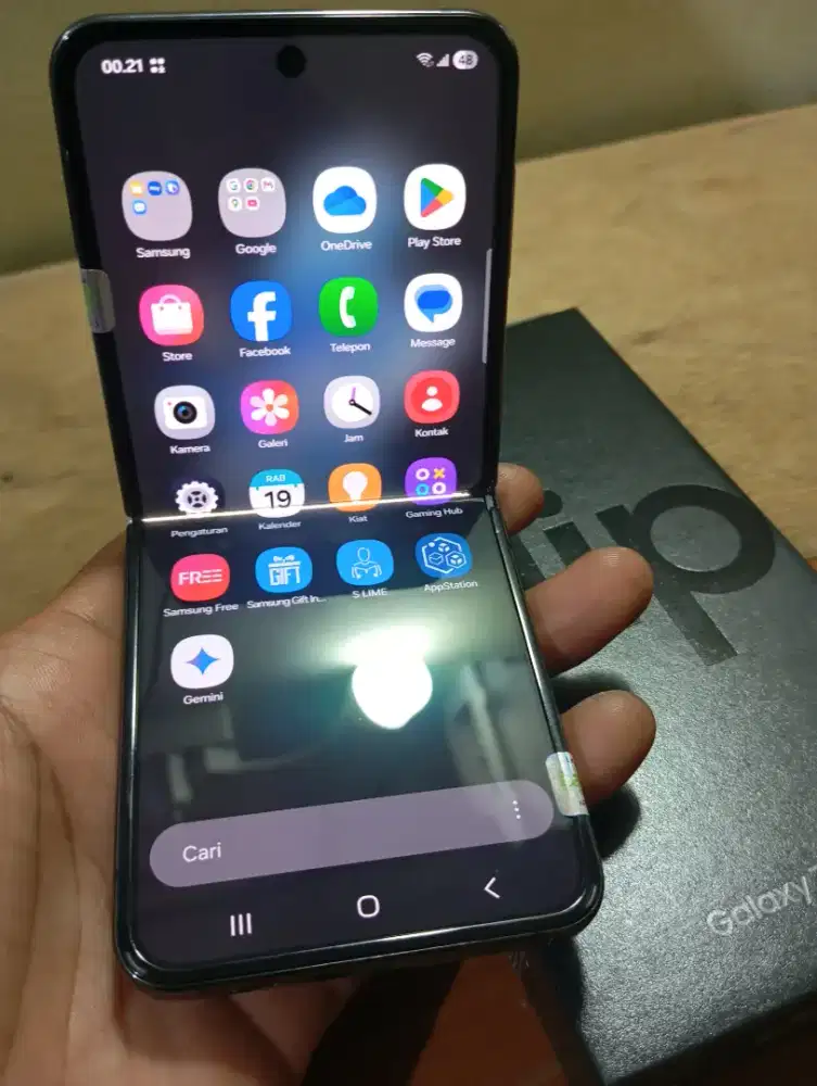 SAMSUNG GALAXY Z FLIP 4 5G 8/128 GB ORIGINAL SEIN SAMSUNG INDONESIA