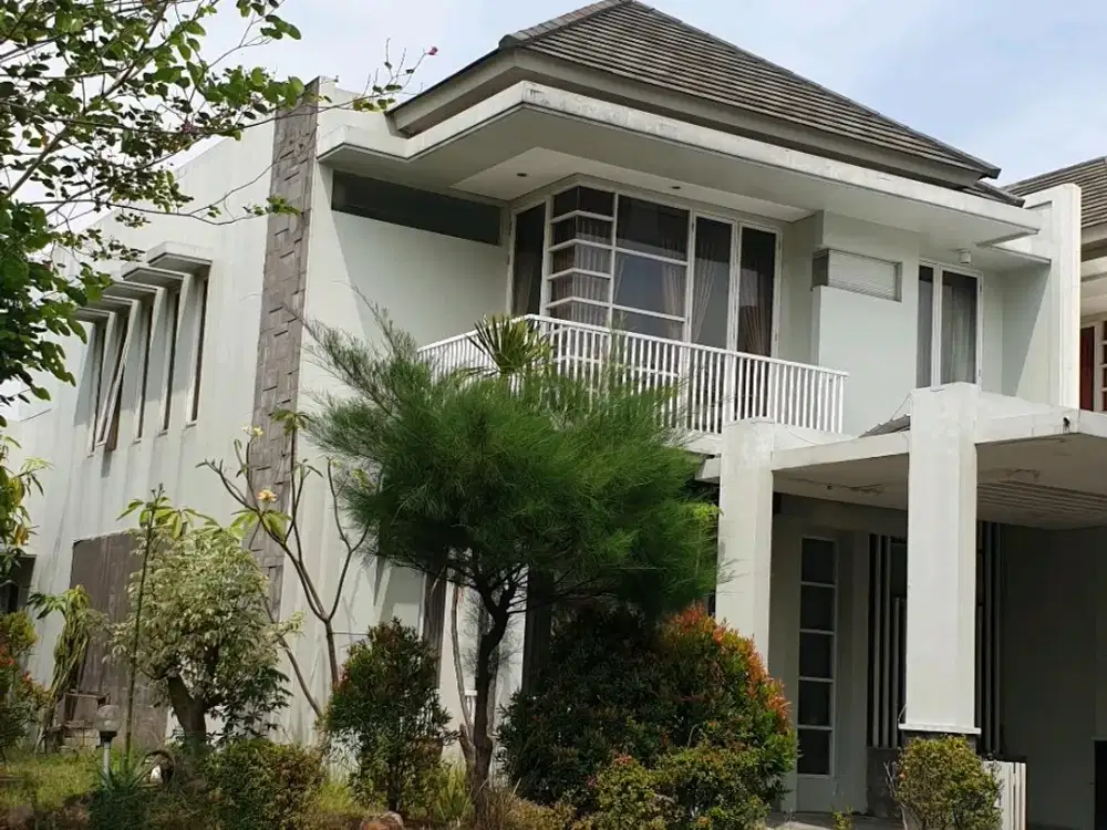 Royal Residence, Wiyung